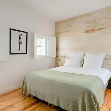 2br Terrace W Ac - Time Out Market | By Airnest Apartment *
