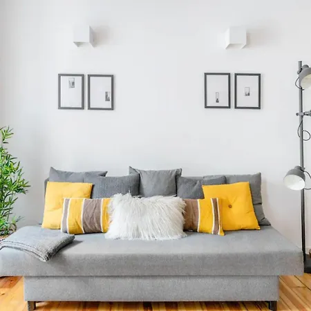 2br Terrace W Ac - Time Out Market | By Airnest Apartment