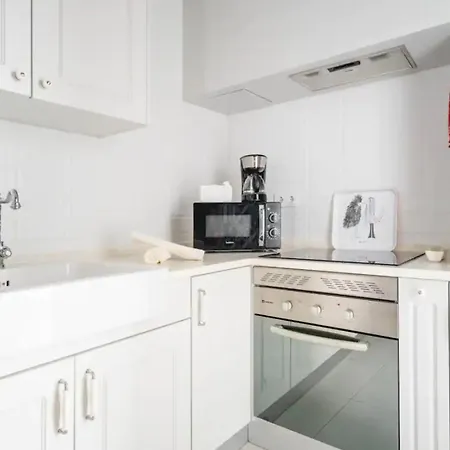 2br Terrace W Ac - Time Out Market | By Airnest * Lisbon
