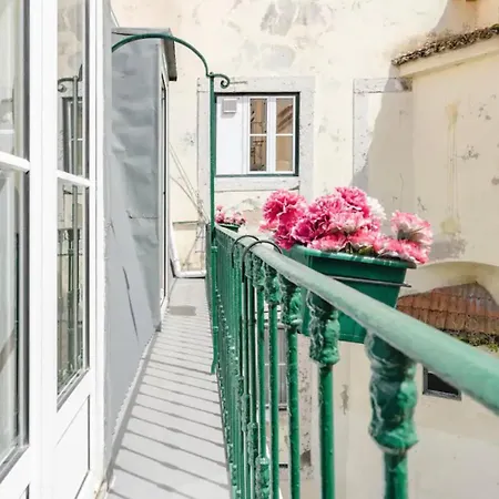 2br Terrace W Ac - Time Out Market | By Airnest Apartament *