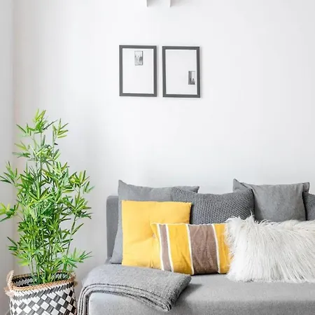 2br Terrace W Ac - Time Out Market | By Airnest Apartmán *